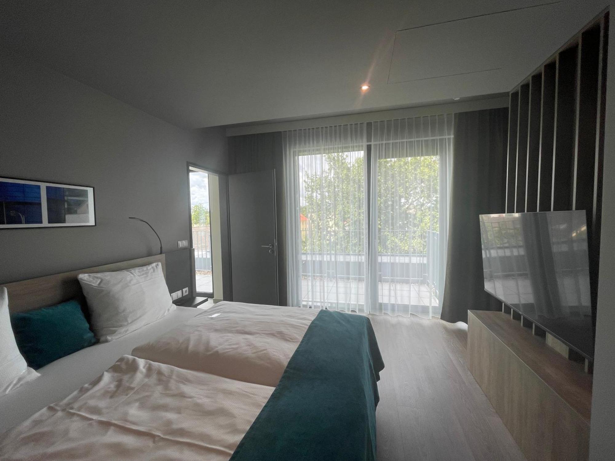 H24 Stadthotel Bernau แบร์เนา ไบ เบอร์ลิน ภายนอก รูปภาพ